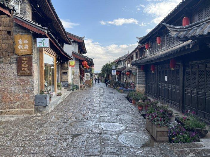 汪星人心爱的玩具停产，那表情超失落……最后收到神秘礼物……